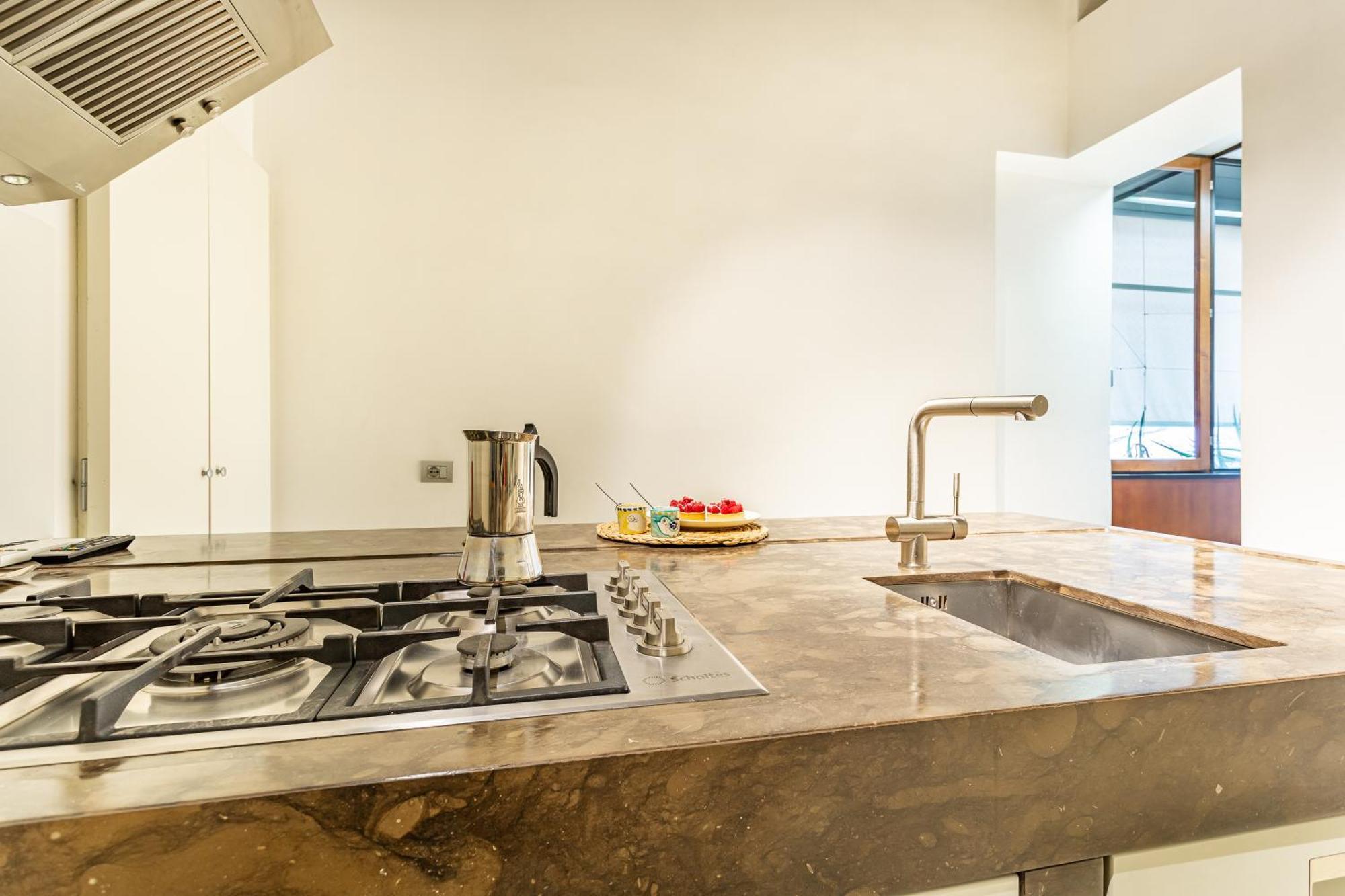 Iflat Pantheon Elegant 3-bedroom Apartment Rome