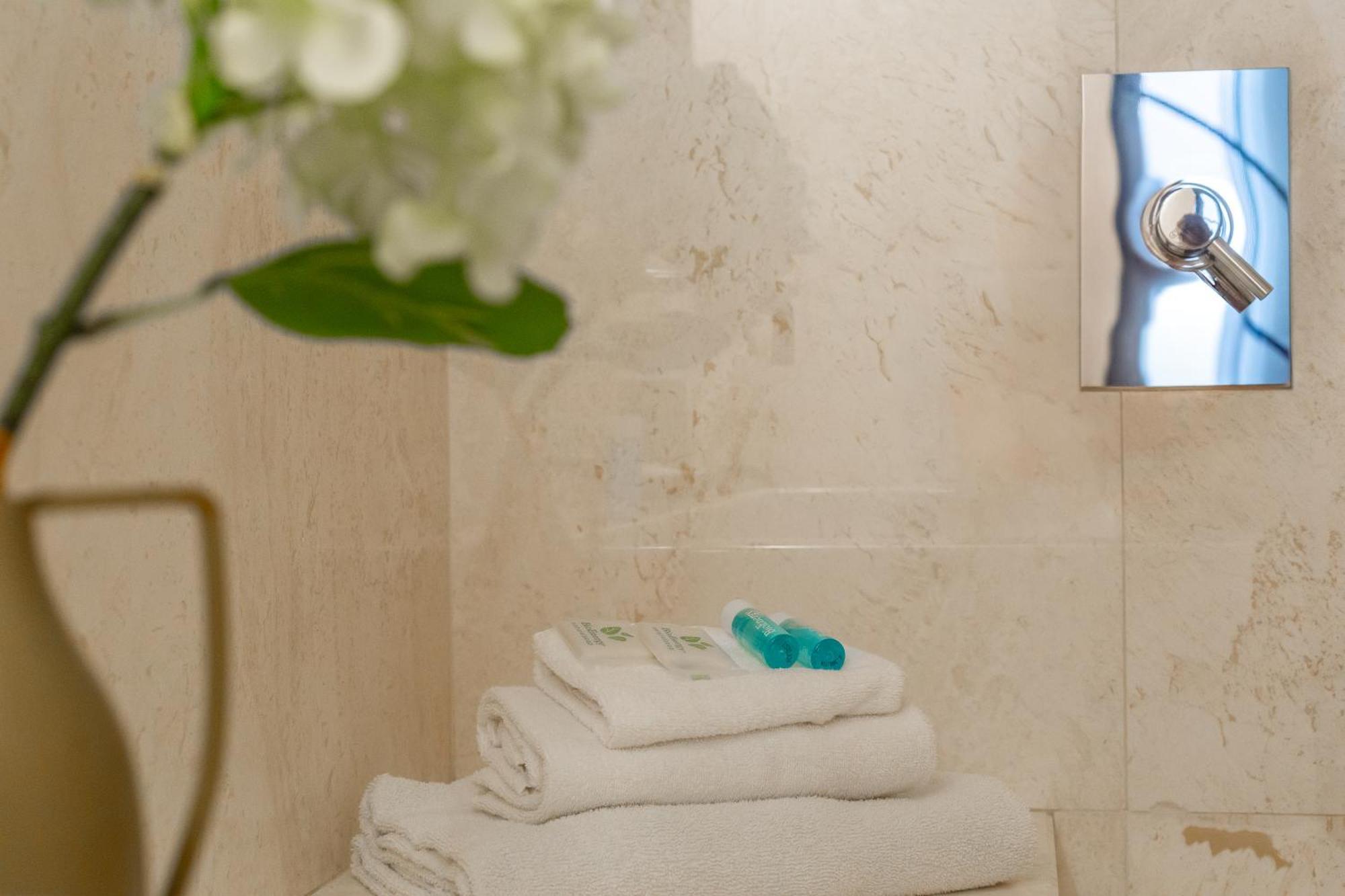 Iflat Pantheon Elegant 3-bedroom Apartment Rome
