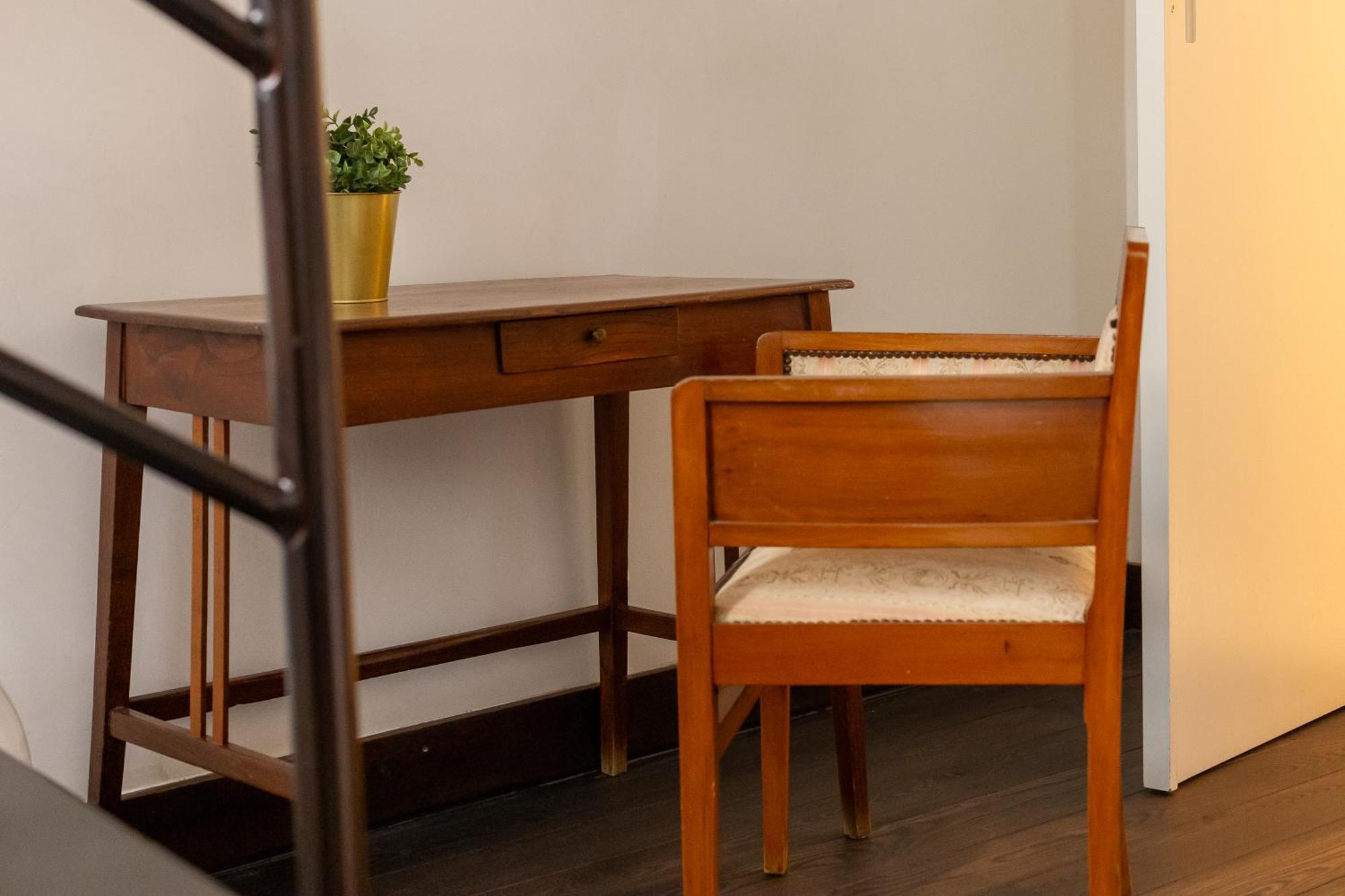 Iflat Pantheon Elegant 3-bedroom Rome