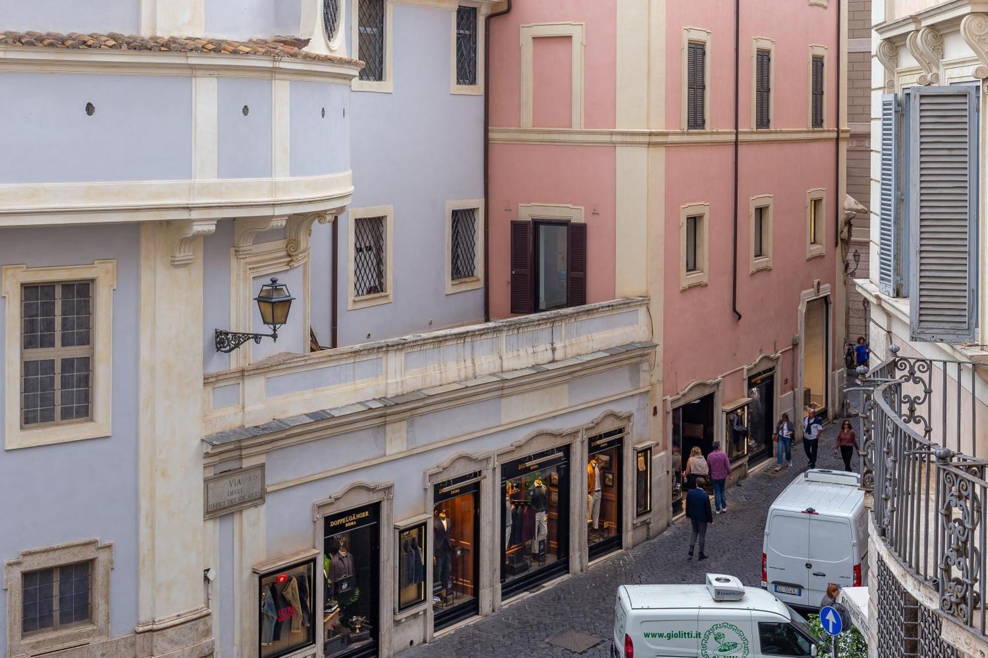 Iflat Pantheon Elegant 3-bedroom *